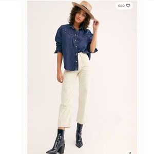 Levi’s Ribcage Straight Ankle Wale Cord Pant